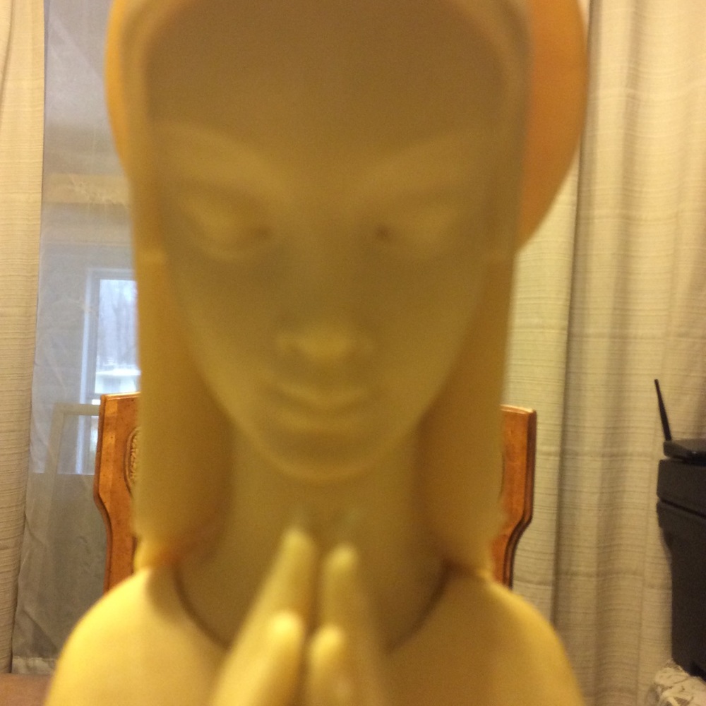 Statue - Picture 4 of 6